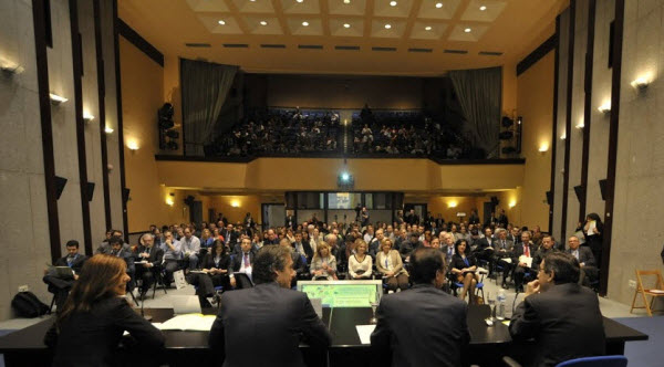 CNIS-2013-publico-de-frente
