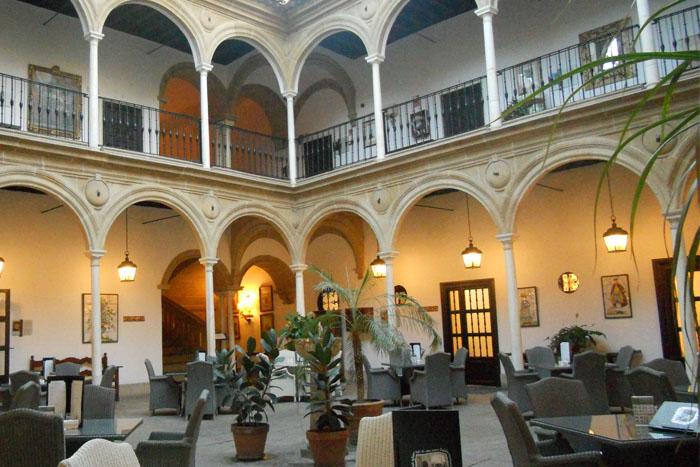 «Paradores, implantará la Contratación Electrónica a través de la plataforma de PIXELWARE»